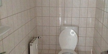 Monteurwohnung - Badezimmer: Gemeinschaftsbad - Dessau-Roßlau - Hoffmann