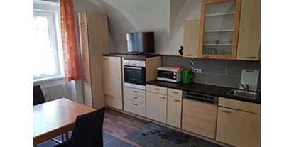 Monteurwohnung - Waschmaschine - Traidersberg - Küche Wohnung Nr. 3 - Monteurunterkunft Ronner