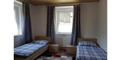Monteurwohnung - Kühlschrank - Steiermark - Schlafzimmer Wohnung Nr. 3 - Monteurunterkunft Ronner