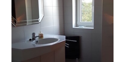 Monteurwohnung - Zimmertyp: Doppelzimmer - Lühsdorf - Bad - Ferienwohnung Stadtrandsiedlung