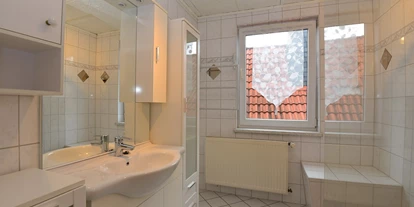 Monteurwohnung - Art der Unterkunft: Gästehaus - Deutschland - Badezimmer inkl. Dusche - Haus Markus