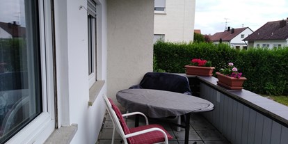 Monteurwohnung - Küche: eigene Küche - Amstetten (Alb-Donau-Kreis) -  Grosser Balkon  zum entspannen - Bettina Dietlicher