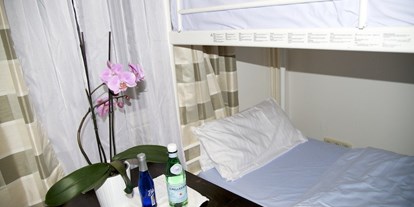 Monteurwohnung - Zimmertyp: Doppelzimmer - PLZ 22527 (Deutschland) - Etagenbetten - Rose
