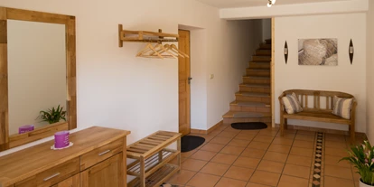 Monteurwohnung - Art der Unterkunft: Ferienwohnung - Höslwang - Eingangsbereich EG - Ferienwohnung "Zellbachblick"