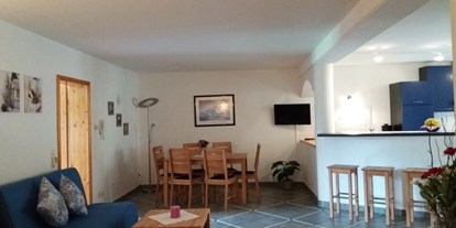 Monteurwohnung - Kühlschrank - Aßling - Wohnküche  - Ferienwohnung "Attelblick"
