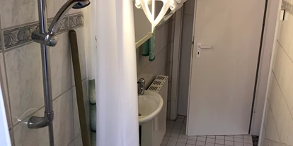 Monteurwohnung - Kühlschrank - Deutschland - Badezimmer - Wildpferdchen