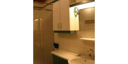 Monteurwohnung - Zimmertyp: Doppelzimmer - Ameisbichl (Poggersdorf) - Badezimmer der Ferienwohnung 1 - Huber
