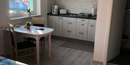 Monteurwohnung - Kaffeemaschine - Nienhagen (Landkreis Harz) - Doppelzimmer mit Küchenzeile und Bad in Quedlinburg 