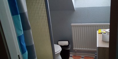 Monteurwohnung - PLZ 24247 (Deutschland) - Duschbad mit WC in der 2. Etage - Toma Vermietung