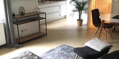 Monteurwohnung - PLZ 21376 (Deutschland) - Modernes DZ- Appartement mit Küche und Bad
