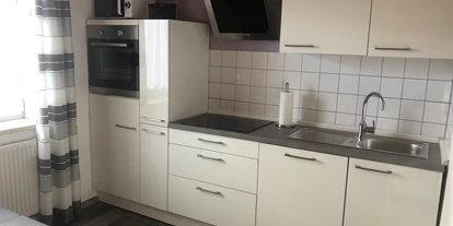 Monteurwohnung - Zimmertyp: Doppelzimmer - Wenzenbach - Küche - (RS101) Geräumige Monteurwohnung 