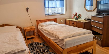 Monteurwohnung - Art der Unterkunft: Gästehaus - Bayern - doppelzimmer 7 - Gästezimmer Knauer im Steigerwald- ZIMMER FREI! ab 18€