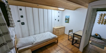 Monteurwohnung - Zimmertyp: Doppelzimmer - Iphofen - einzelzimmer 11 - Gästezimmer Knauer im Steigerwald- ZIMMER FREI! ab 18€