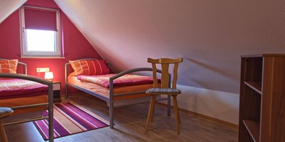 Monteurwohnung - Hund erlaubt - Bodensee - Extra Schlafzimmer DG - Apartment Haus am Grün