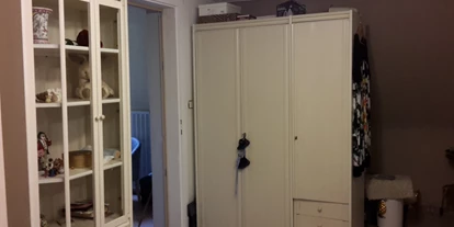 Monteurwohnung - Kühlschrank - Deutschland - Das wird ein Schlafzimmer im OG - Raumresidenz, mit 3 Monteurzimmern, 2 Betten pro Schlafzimmer