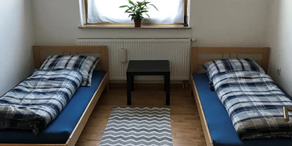 Monteurwohnung - Hund erlaubt - Köln Mühlheim - Schlafzimmer 1 - Palms Zimmer