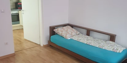 Monteurwohnung - Küche: Gemeinschaftsküche - PLZ 2485 (Österreich) - Einzelbett - Neubauer
