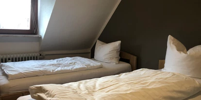 Monteurwohnung - Hund erlaubt - PLZ 92272 (Deutschland) - Schlafzimmer 2 - (AM112) Gut ausgestattete Monteurwohnung 