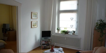 Monteurwohnung - Zimmertyp: Mehrbettzimmer - Wohnzimmer der Monteurunterkunft - Duisburg Meiderich