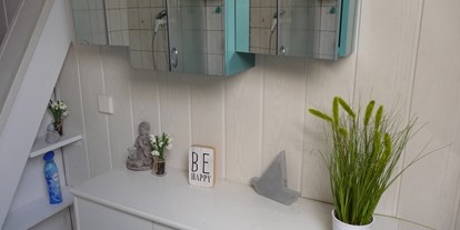 Monteurwohnung - Badezimmer: eigenes Bad - PLZ 31139 (Deutschland) - Badezimmer - Alte Post/ Katholische Grundschule