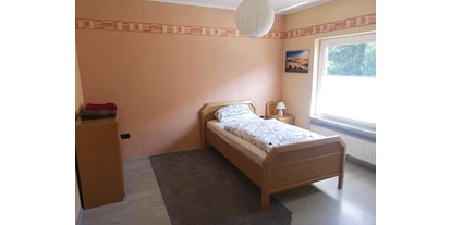 Monteurwohnung - Einzelbetten - Winterspelt - 4 Zimmer, Eifel, Nähe Belgien 