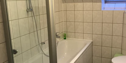 Monteurwohnung - Badezimmer: eigenes Bad - PLZ 14656 (Deutschland) - 6 Betten in 4 Zimmer in Falkensee bei Berlin