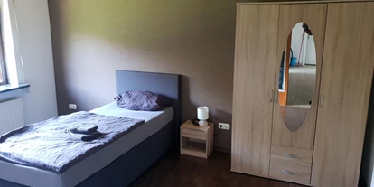 Monteurwohnung - Badezimmer: Gemeinschaftsbad - Schlotfeld - Zimmervermietung Hansen - Zimmervermietung Hansen 
