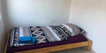 Monteurwohnung - Zimmertyp: Mehrbettzimmer - Schlafzimmer 1; Bett 120x200 - Wohnen in der Uni-Silber-und Welterbestadt Freiberg. Whg.3