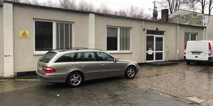 Monteurwohnung - Parkplatz: kostenlose Parkplätze in der Straße - PLZ 21635 (Deutschland) - Stresemannstr / Altona