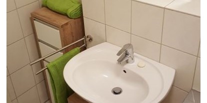 Monteurwohnung - Badezimmer: eigenes Bad - Sprockhövel - Komfortappartement nahe A40 und Messe Essen