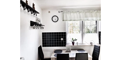 Monteurwohnung - Zimmertyp: Einzelzimmer - PLZ 01920 (Deutschland) - Küche mit Sitzmöglichkeiten - Ferienwohnung Marta