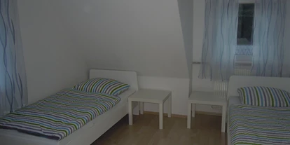 Monteurwohnung - Balkon - PLZ 72379 (Deutschland) - Schlafzimmer 2 - Ferienwohnung Fam. Kraus