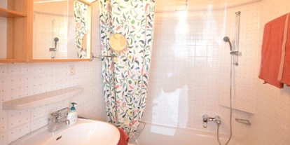 Monteurwohnung - Badezimmer: eigenes Bad - PLZ 2141 (Österreich) - Badezimmer mit Badewanne - Landhaus Nitsch
