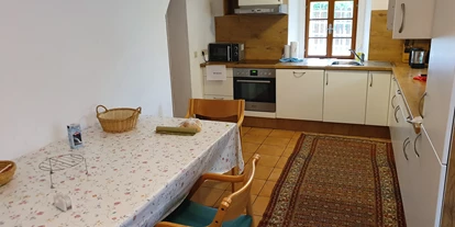 Monteurwohnung - Bettwäsche: Bettwäsche inklusive - Kasten (Wundschuh) - Komplette Küche mit Essecke - Monteur-Wohnung im Süden von Graz