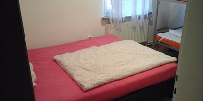 Monteurwohnung - Bettwäsche: keine Bettwäsche - Töpchin - Ferienbungalows Neuhof 