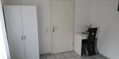 Monteurwohnung - Badezimmer: eigenes Bad - Wies (Landkreis Lörrach) - Schlafzimmer 2 - Ferienwohnung Patrizia