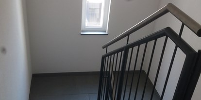 Monteurwohnung - Zimmertyp: Doppelzimmer - Neulußheim - Treppenhaus - Monteurzimmer Mannheim - Ludwigshafen