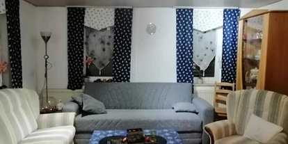 Monteurwohnung - Einzelbetten - PLZ 26845 (Deutschland) - Wohnzimmer ca 16qm mit Schlafsofa.  - Haus Else