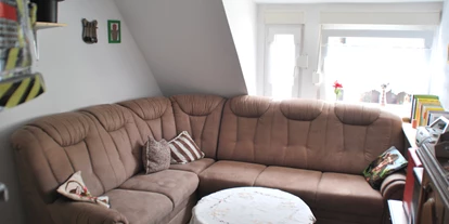 Monteurwohnung - PLZ 97076 (Deutschland) - Sitzecke im Wohnzimmer - Schlafen wie Zuhause