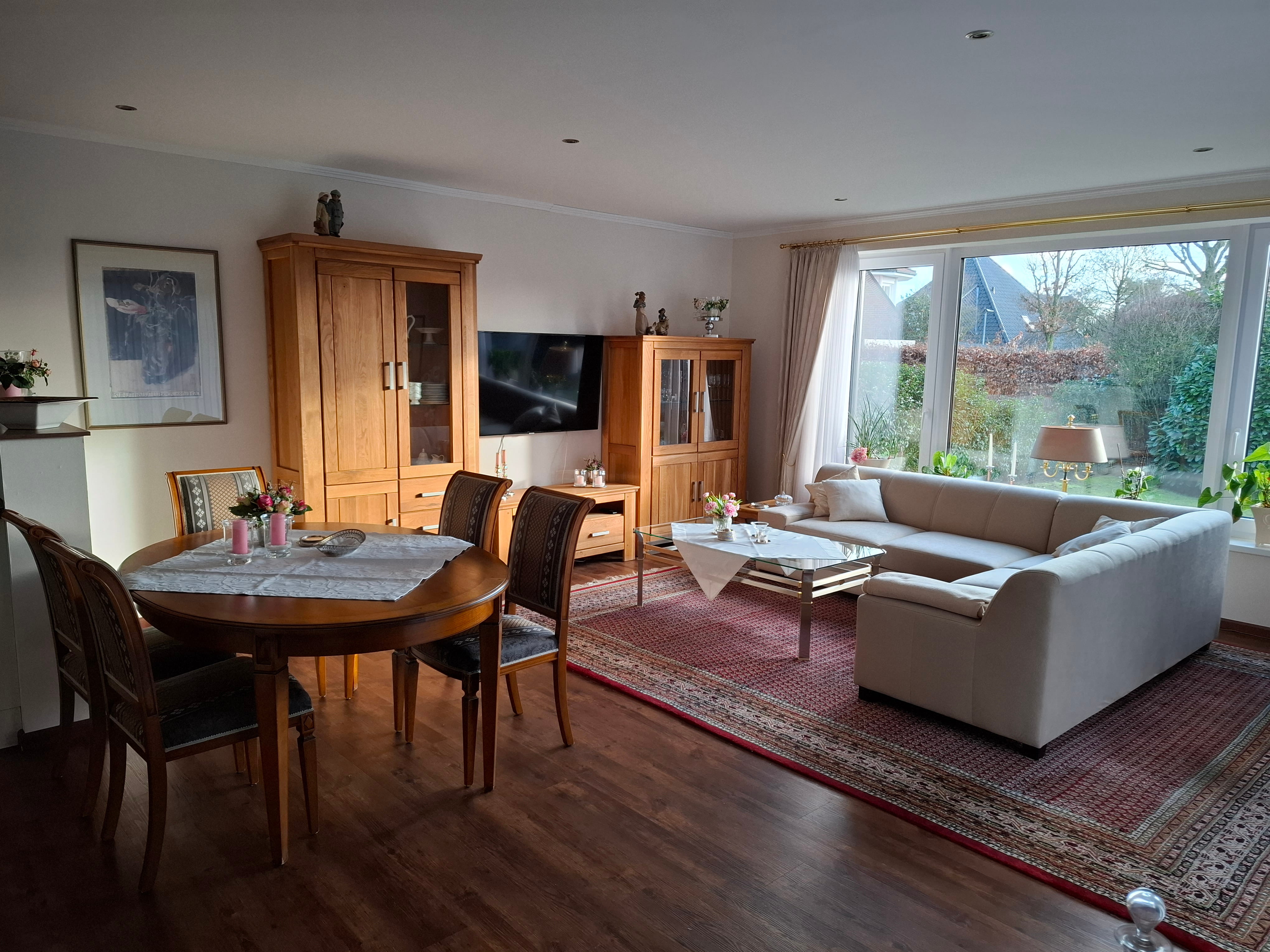 Monteurzimmer - Wohn- und Schlafraum mit Schlafsofa - Gästehaus Angela