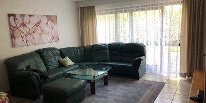 Monteurwohnung - Zimmertyp: Einzelzimmer - Ahnatal - Das geräumige Wohnzimmer - Zum Langenberg