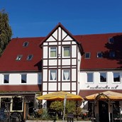 Monteurzimmer - Ansicht von vorn - Helle renovierte Wohnungen in Karlshagen auf Usedom 