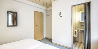 Monteurwohnung - WLAN - Waldhof-Falkenstein - Auch Dreibettzimmer für Monteure vorhanden - HOTEL LE POSTILLON