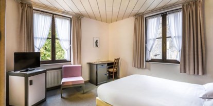 Monteurwohnung - Frühstück - Luxembourg / Land der roten Erde - Zimmer mit TV - HOTEL LE POSTILLON