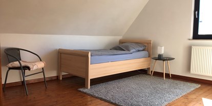Monteurwohnung - Bettwäsche: Bettwäsche inklusive - Breitscheid (Lahn-Dill-Kreis) - Einzelzimmer im Ferienhaus Tim - Ferienhaus Tim