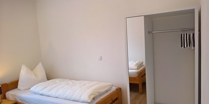 Monteurwohnung - Bettwäsche: Bettwäsche inklusive - Hohenlinden - Aparthotel Sebastian