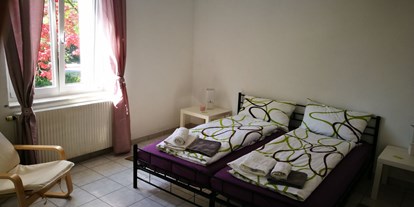 Monteurwohnung - Kühlschrank - Lengnau BE - Casa Carmela Apartments