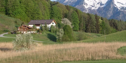 Monteurwohnung - WLAN - Hinterebenau - Das  Lehnhäusl  in  Berchtesgaden  Oberau, im Hintergrund der Untersberg
 - Lehnhäusl in Berchtesgaden Salzburg   ab € 20,--