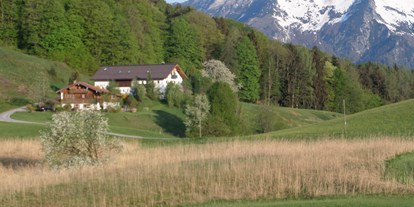 Monteurwohnung - TV - PLZ 5411 (Österreich) - Das  Lehnhäusl  in  Berchtesgaden  Oberau, im Hintergrund der Untersberg
 - Lehnhäusl in Berchtesgaden Salzburg   ab € 20,--