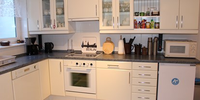 Monteurwohnung - Küche: eigene Küche - PLZ 10823 (Deutschland) - Küchenzeile - R-L-W Schönefeld 
